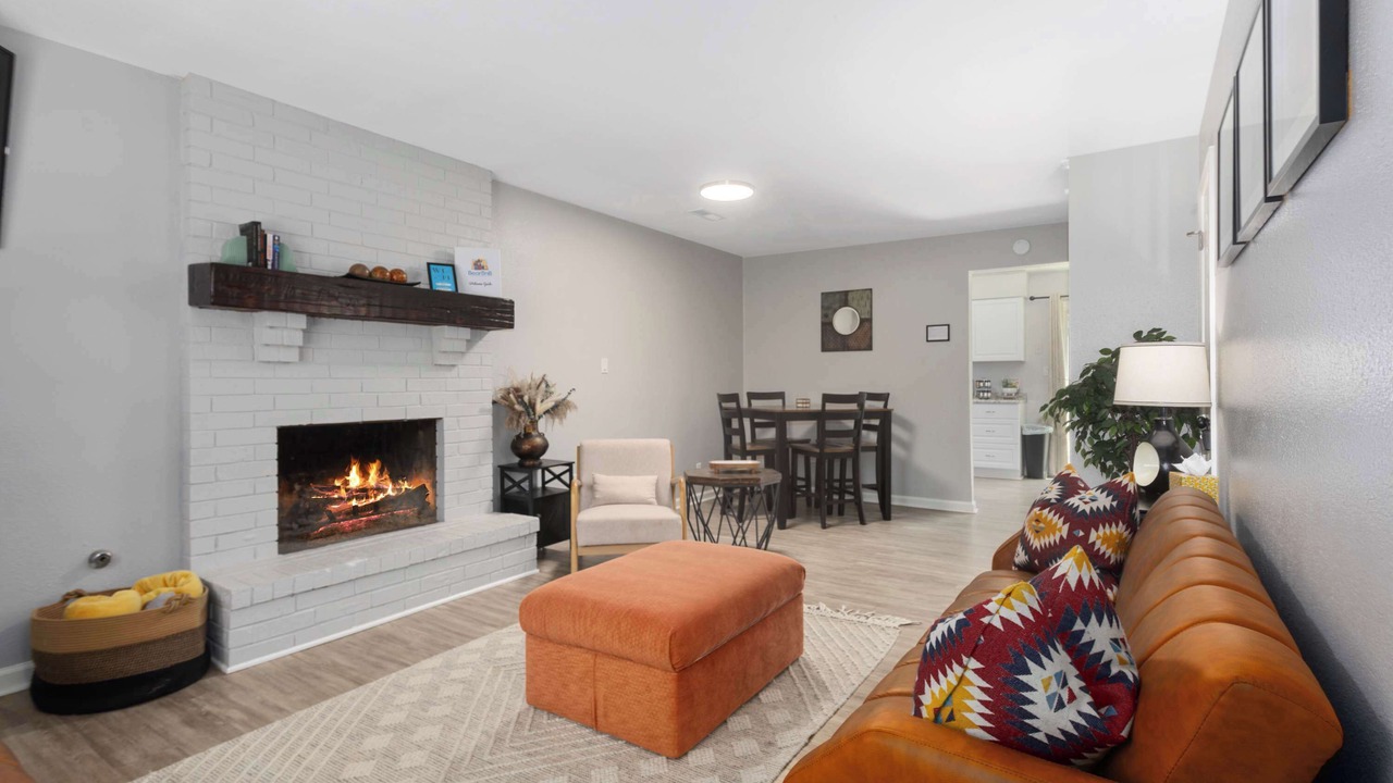 Photo of Livingroom in Blue Springs