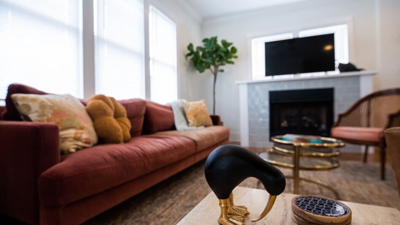 Photo of Livingroom in Capital View