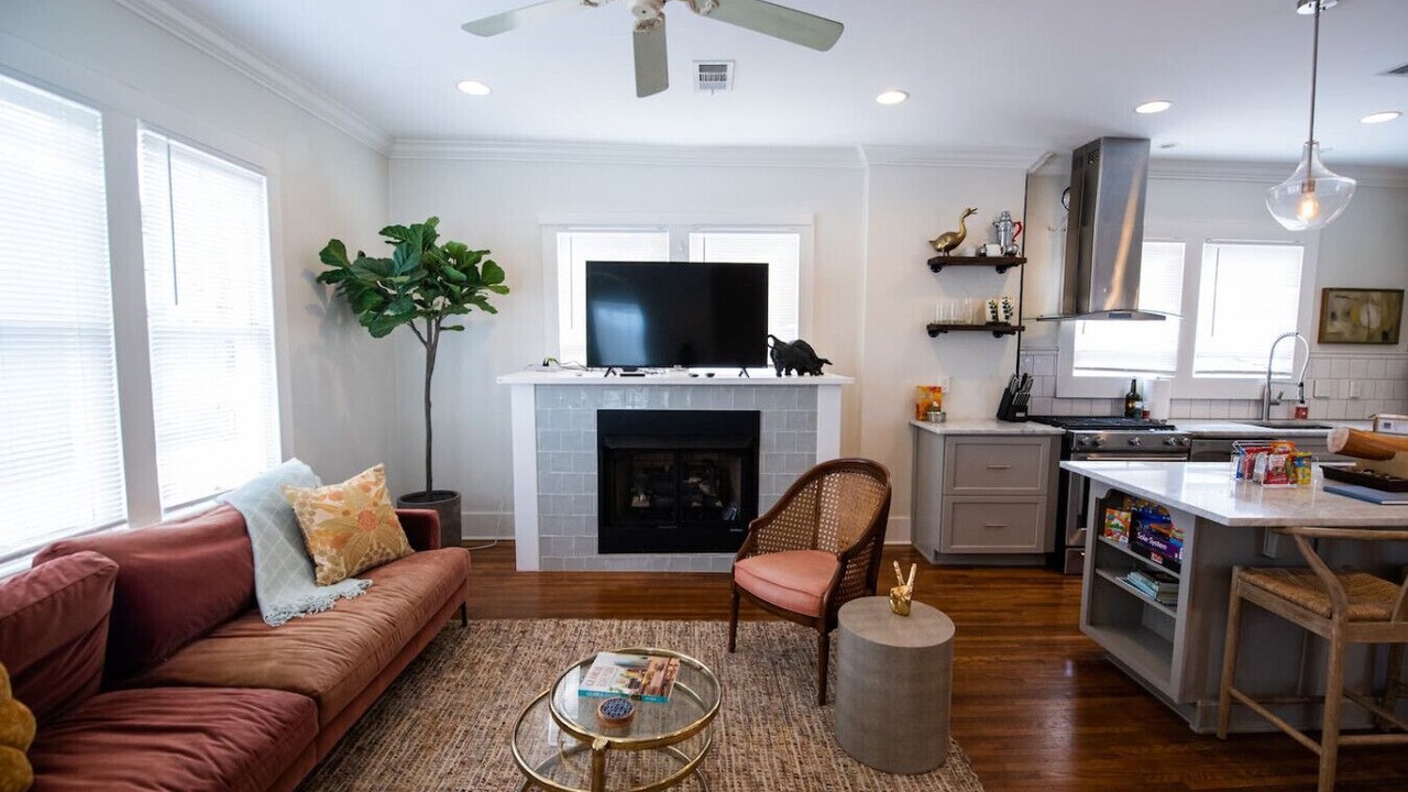 Photo of Livingroom in Capital View