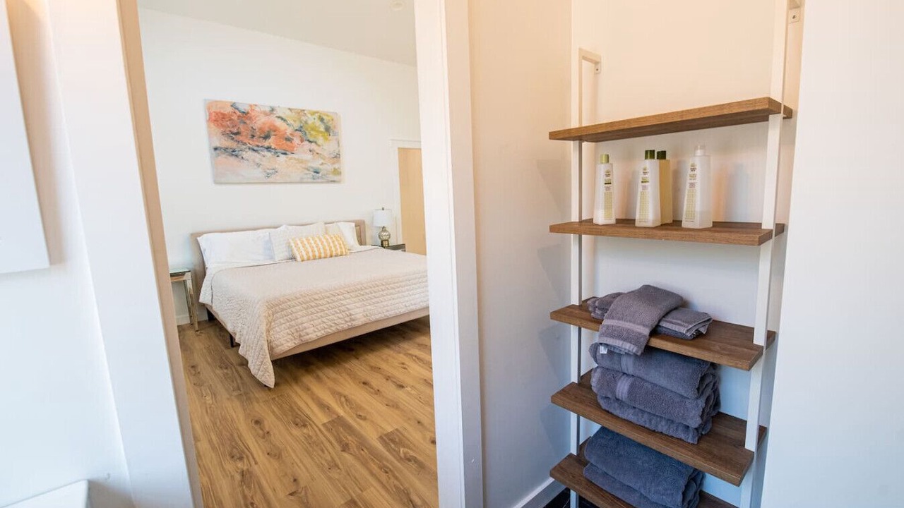 Photo of Bedroom in Midtown