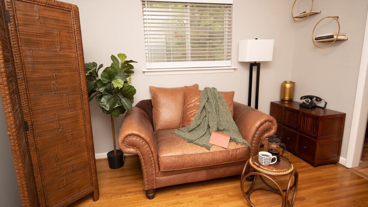 Photo of Livingroom in Midtown