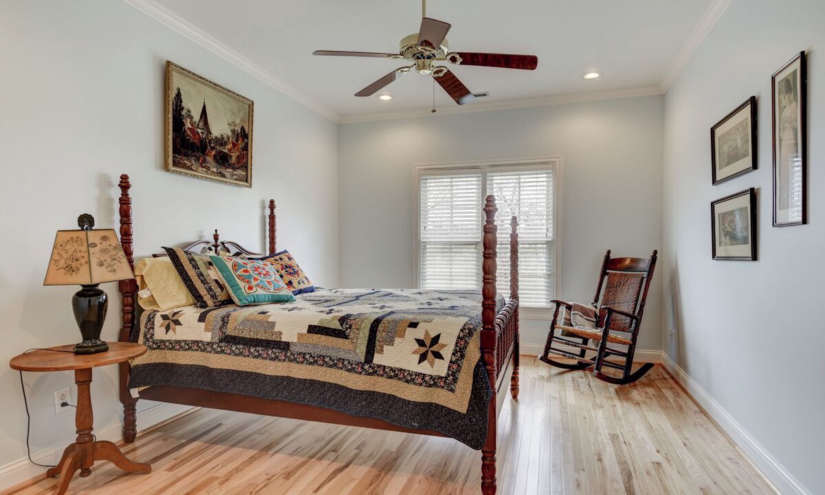 Photo of Bedroom in Gallatin