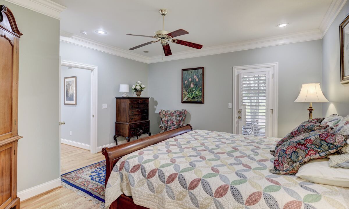 Photo of Bedroom in Gallatin