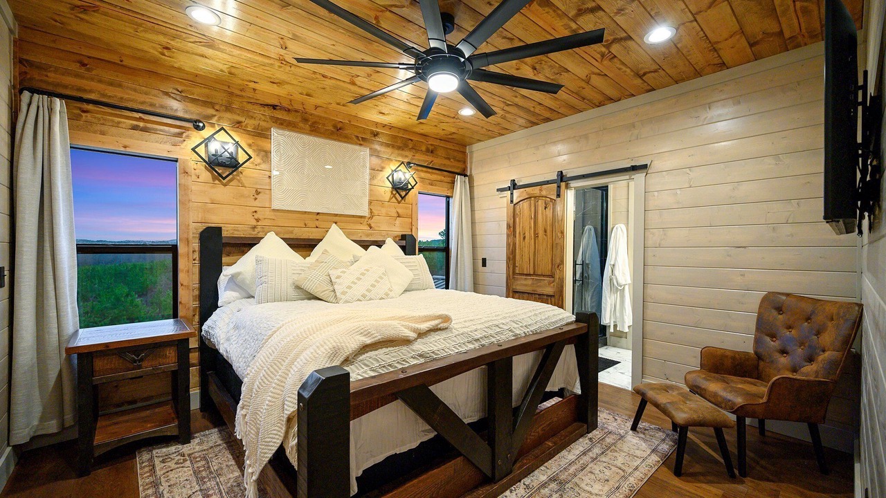 Photo of Bedroom in Pickens