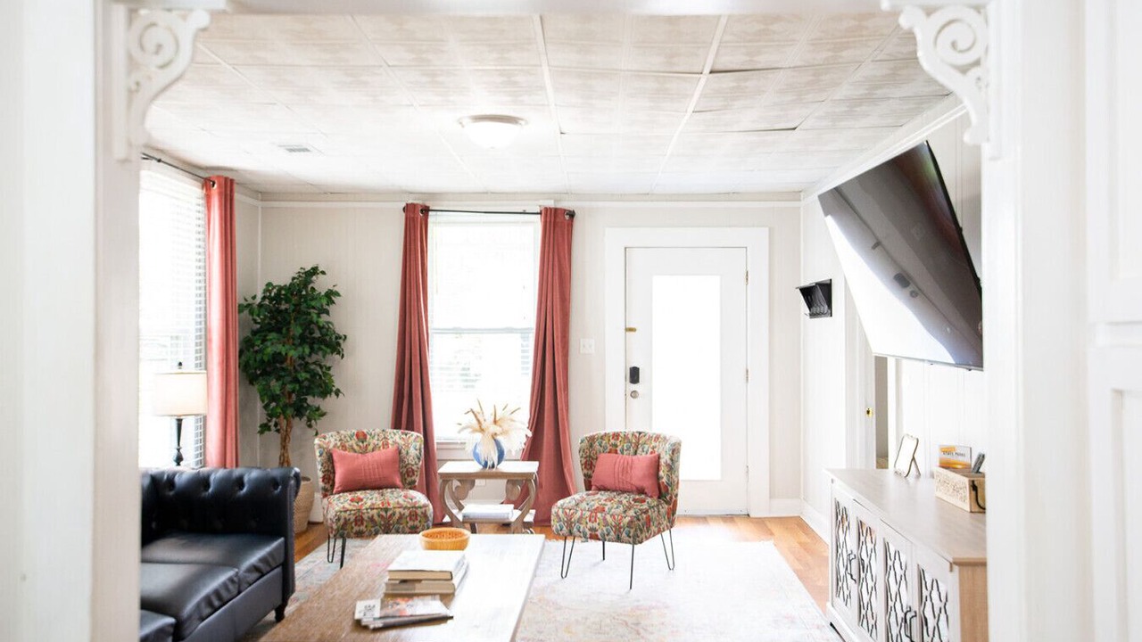 Photo of Livingroom in Capitol Hill