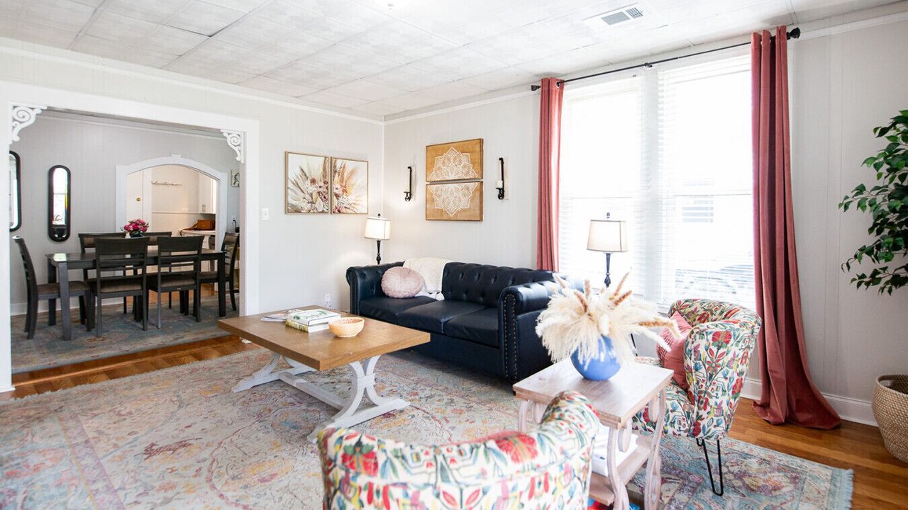 Photo of Livingroom in Capitol Hill