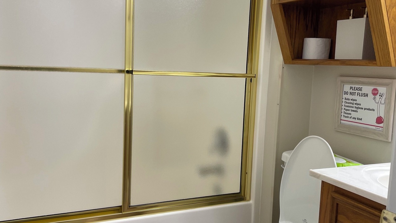 Photo of Bathroom in Doyline