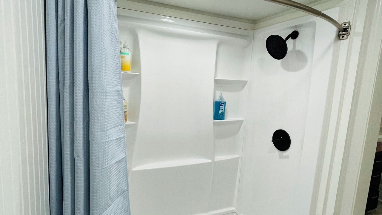 Photo of Bathroom in Maurepas