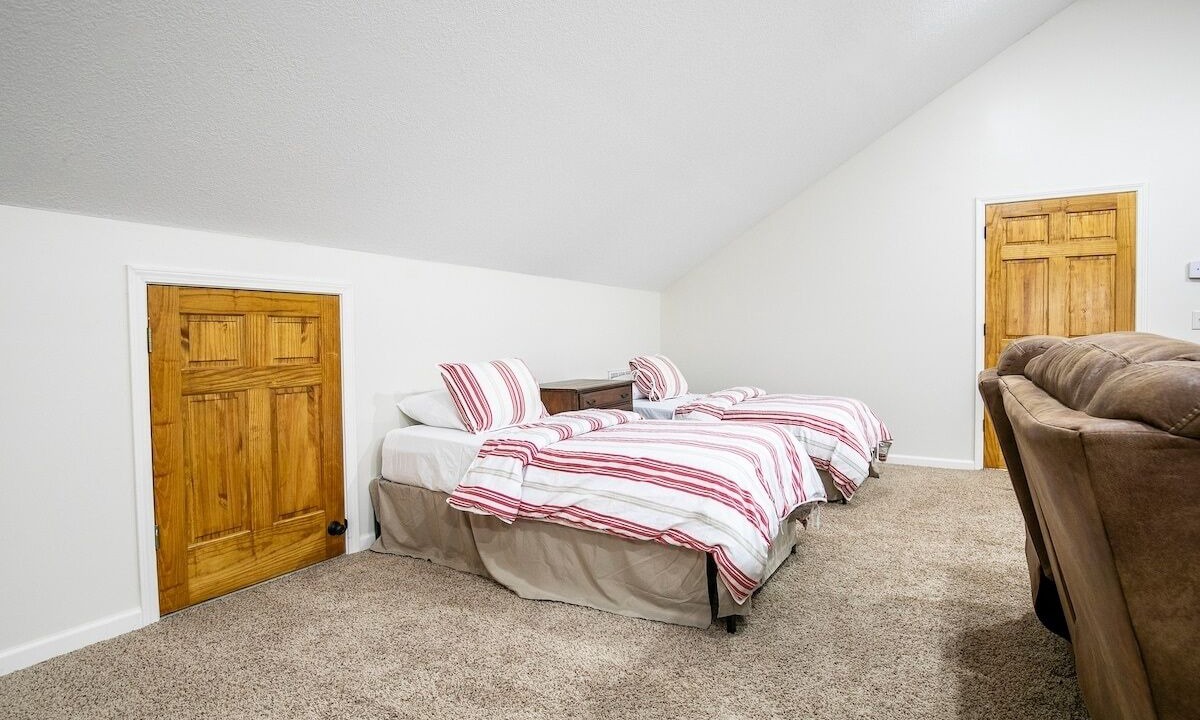 Photo of Bedroom in Lafayette County