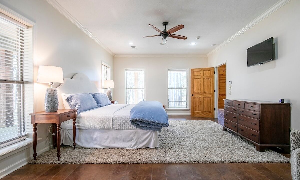 Photo of Bedroom in Lafayette County