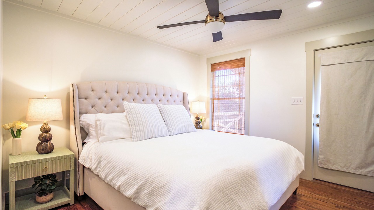 Photo of Bedroom in Maryville