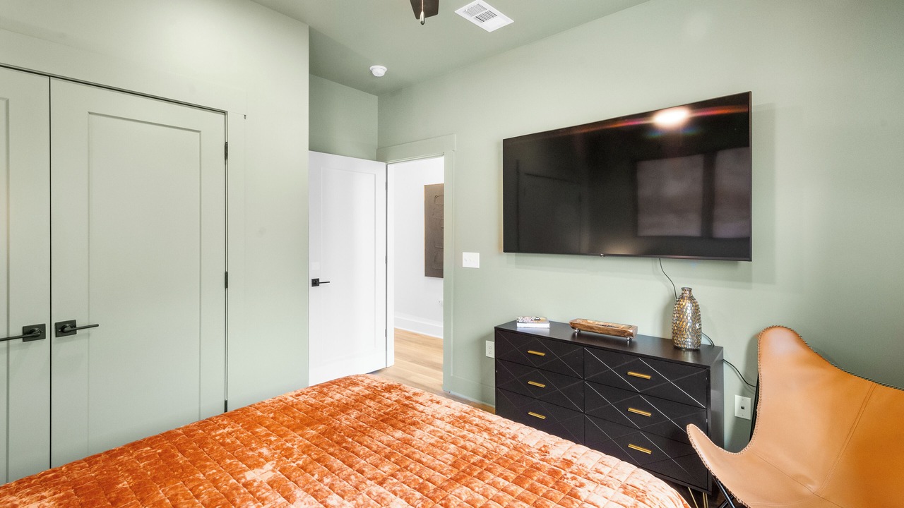 Photo of Bedroom in Inglewood