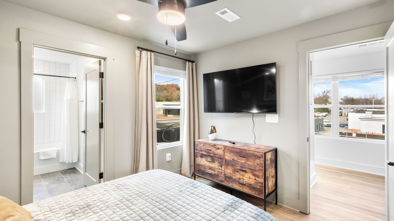 Photo of Bedroom in Inglewood