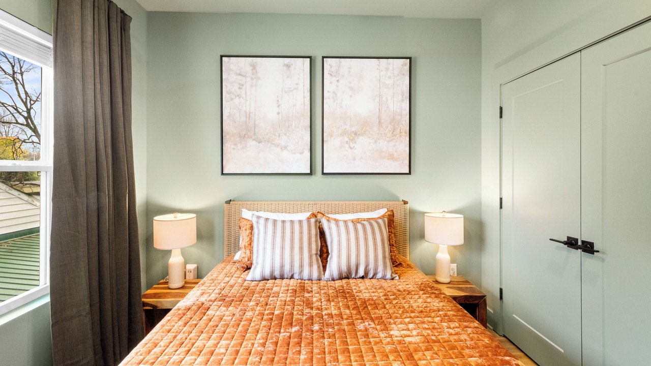 Photo of Bedroom in Inglewood