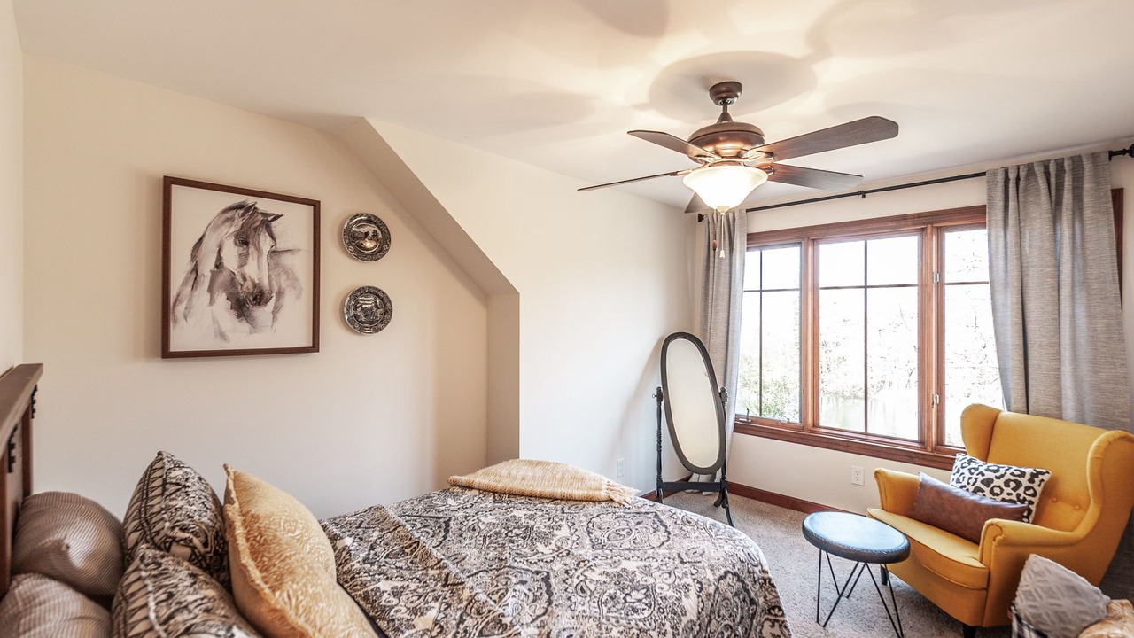 Photo of Bedroom in Hendersonville