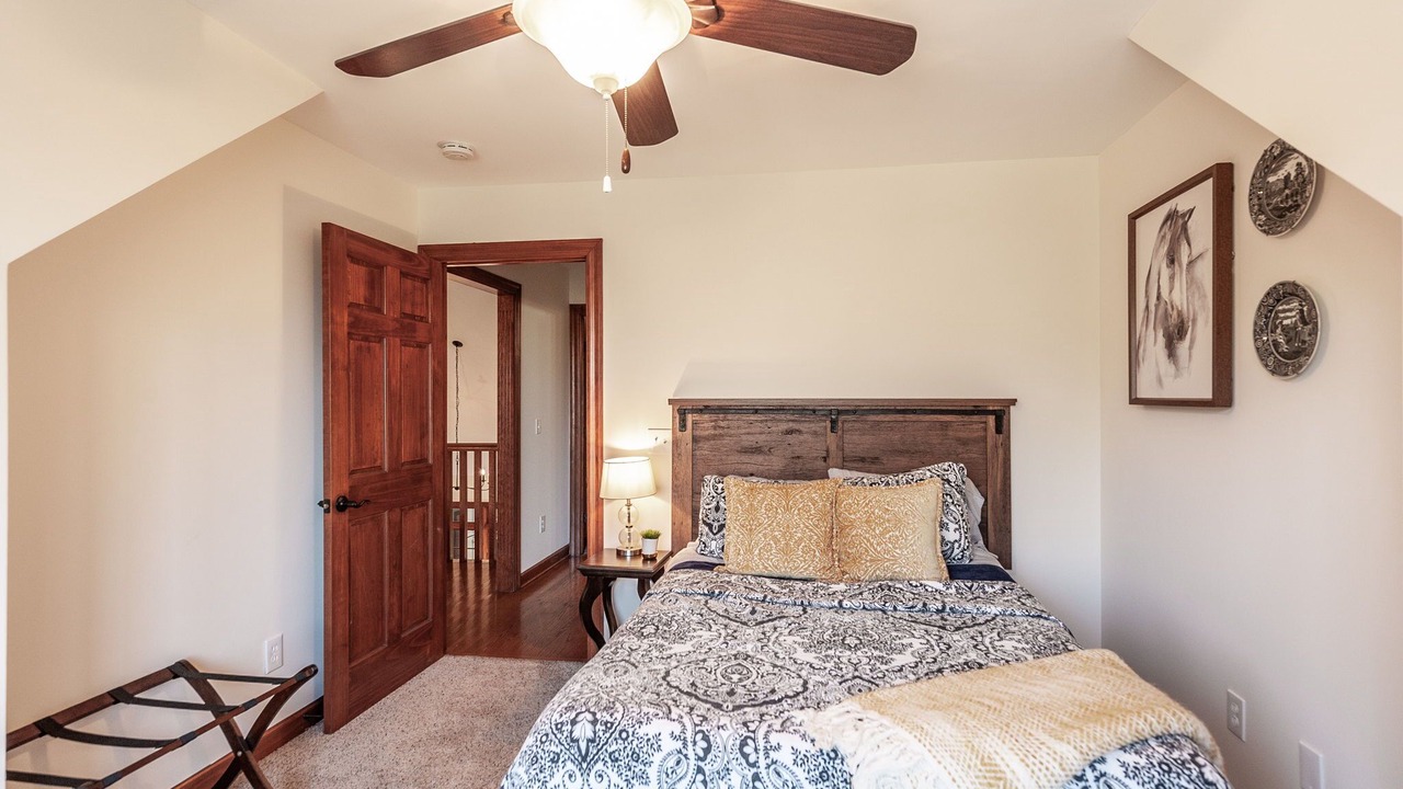 Photo of Bedroom in Hendersonville