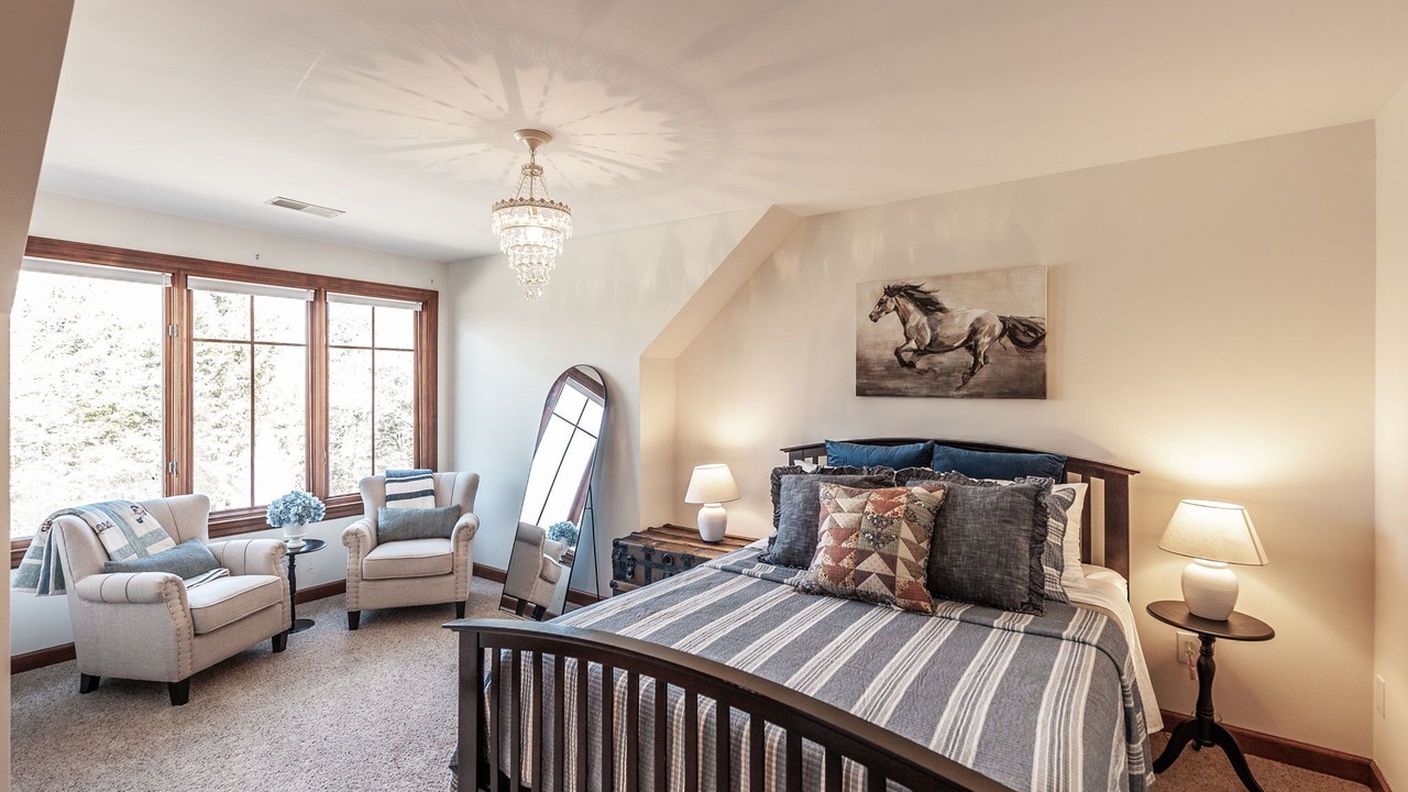 Photo of Bedroom in Hendersonville