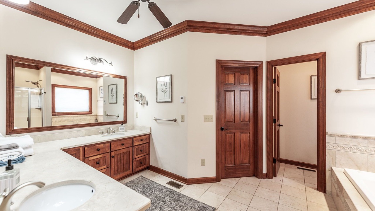 Photo of Bathroom in Hendersonville