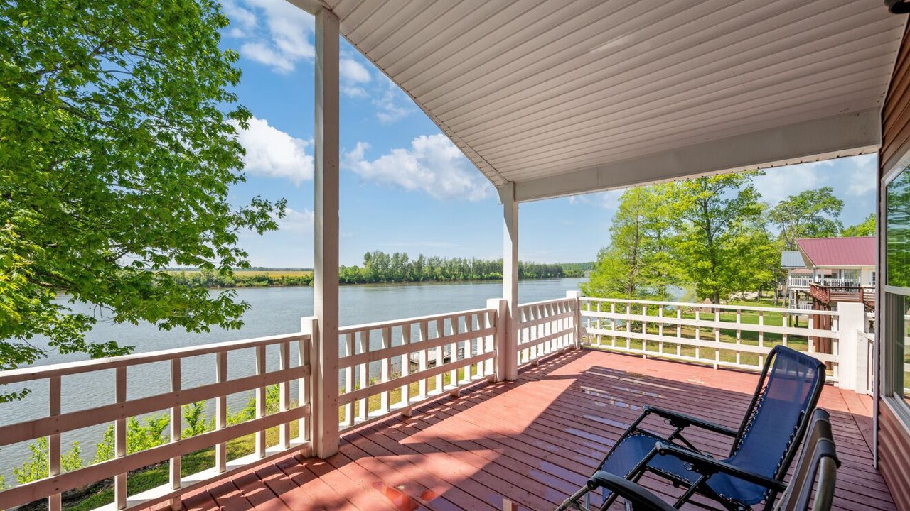 Photo of Patio Balcony in Morris Chapel