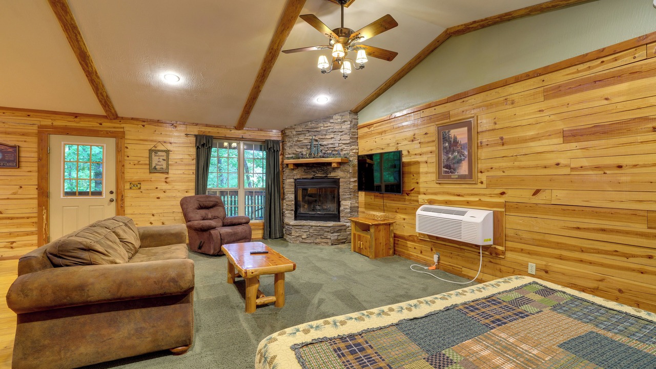 Photo of Livingroom in Sylvan Shores