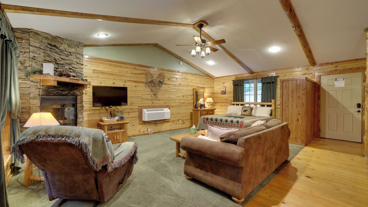 Photo of Bedroom in Sylvan Shores