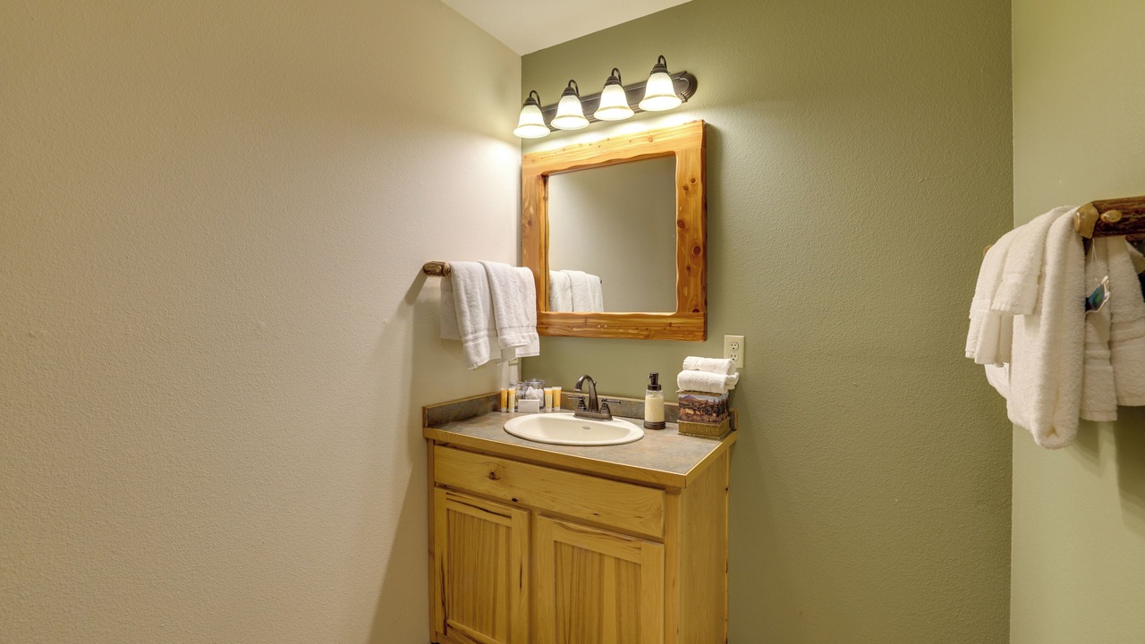 Photo of Bathroom in Sylvan Shores