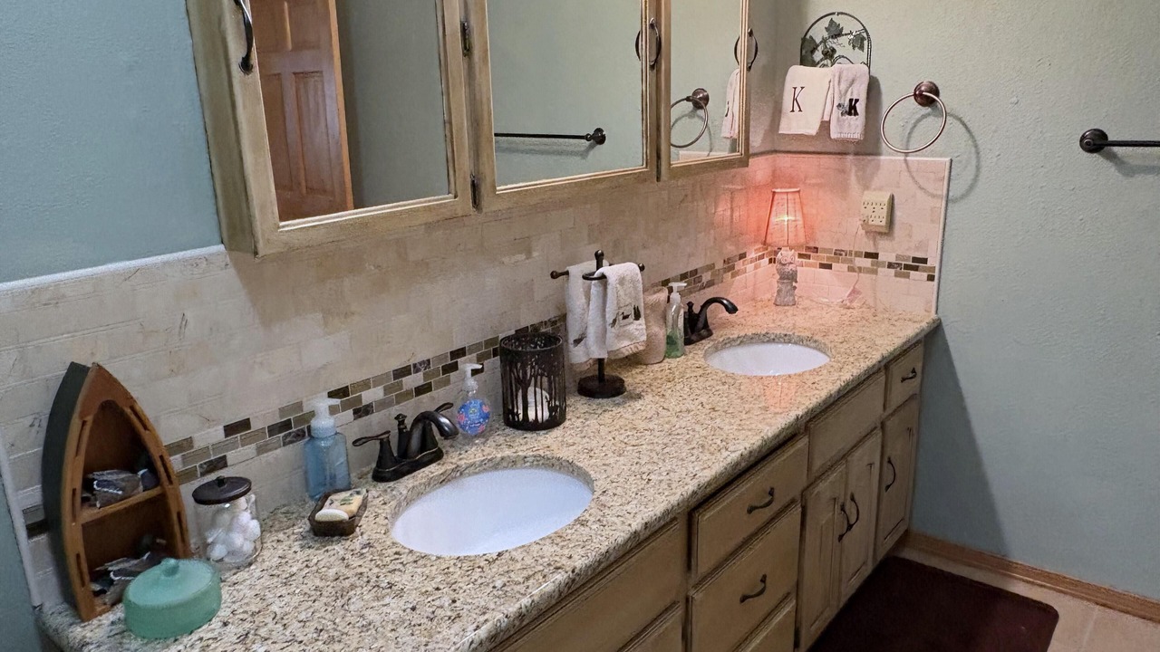 Photo of Bathroom in Beaver Shores