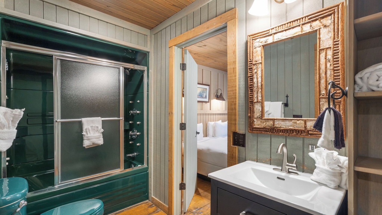 Photo of Bathroom in Branson