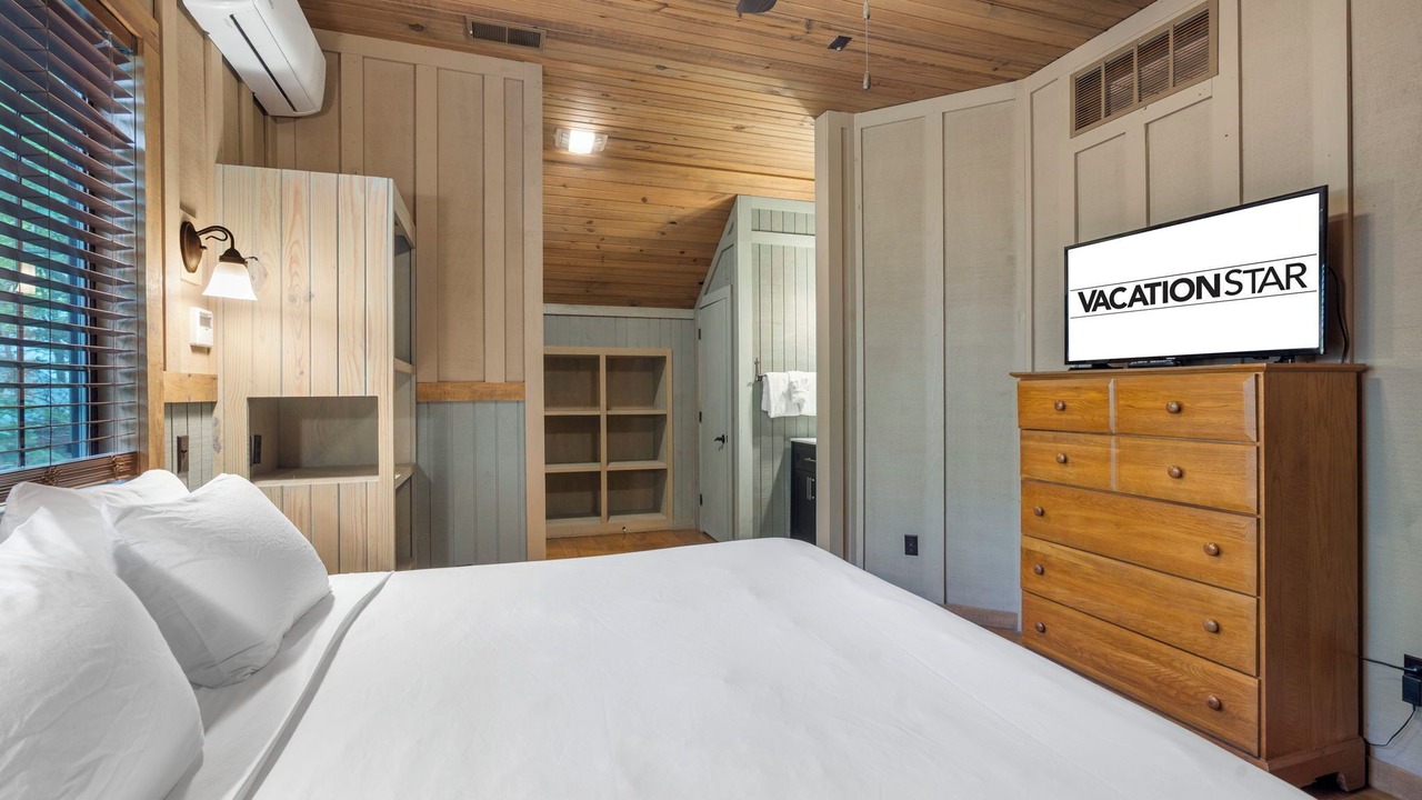 Photo of Bedroom in Branson