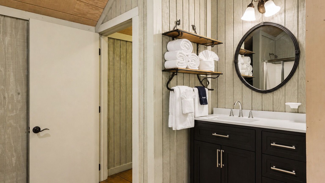 Photo of Bathroom in Branson