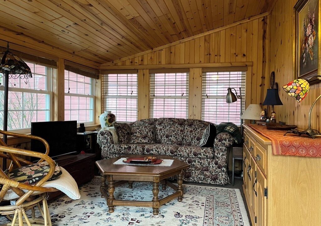 Photo of Livingroom in La Crosse