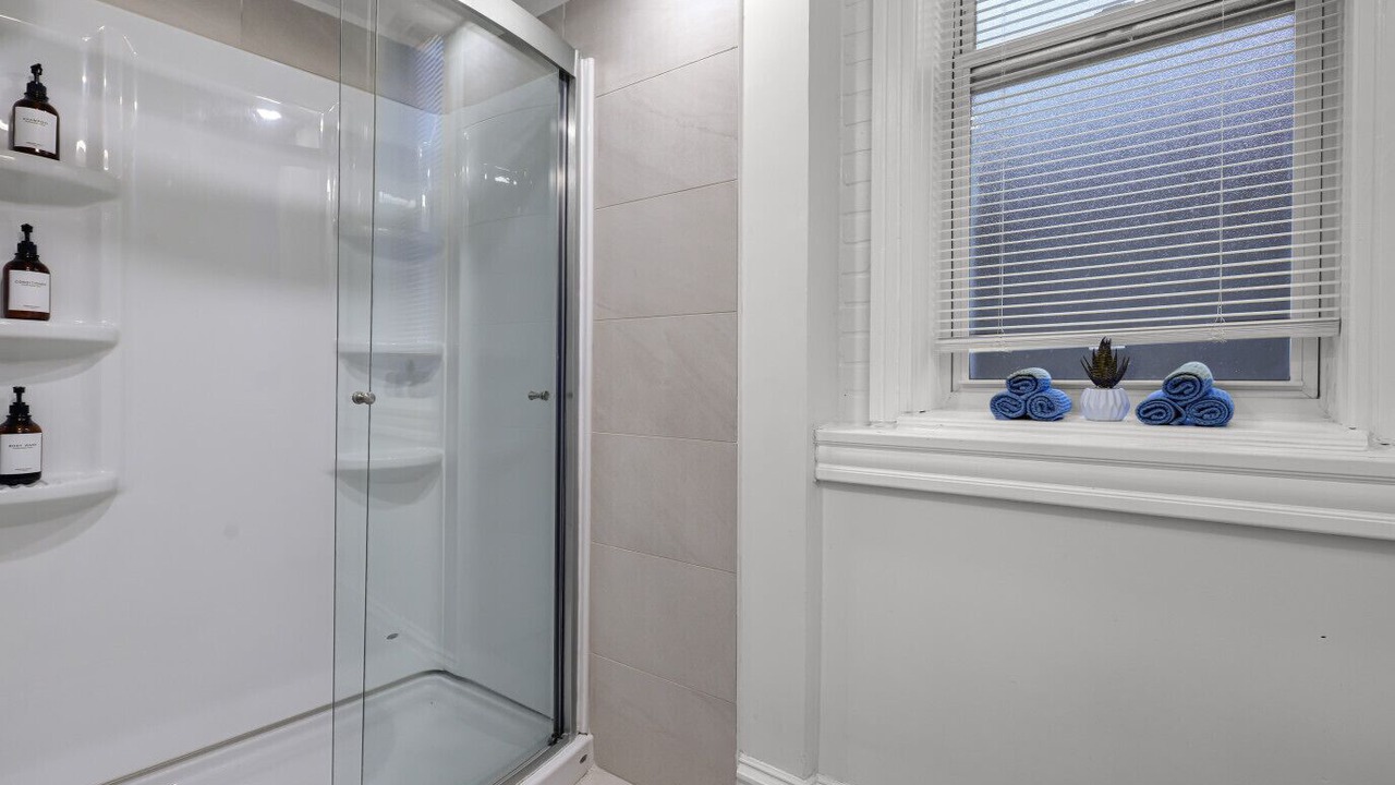 Photo of Bathroom in Tower Grove South