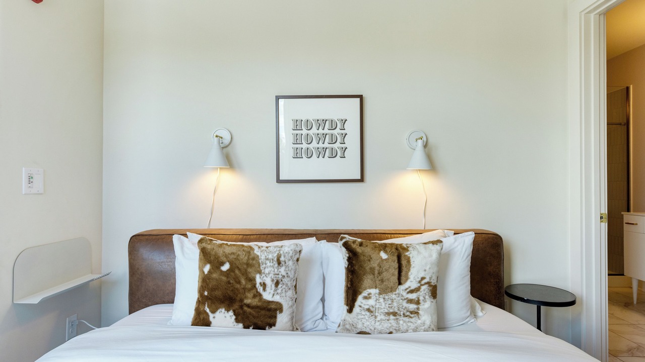 Photo of Bedroom in Five Points