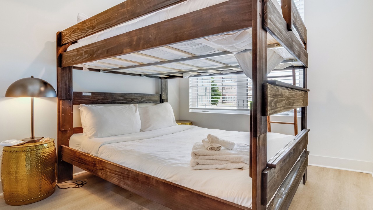 Photo of Bedroom in Five Points