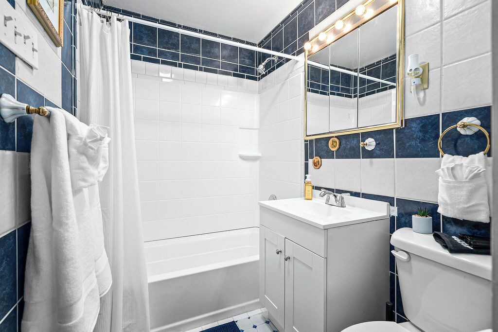 Photo of Bathroom in Fort Smith