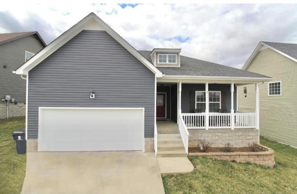Photo of Outdoor in Clarksville