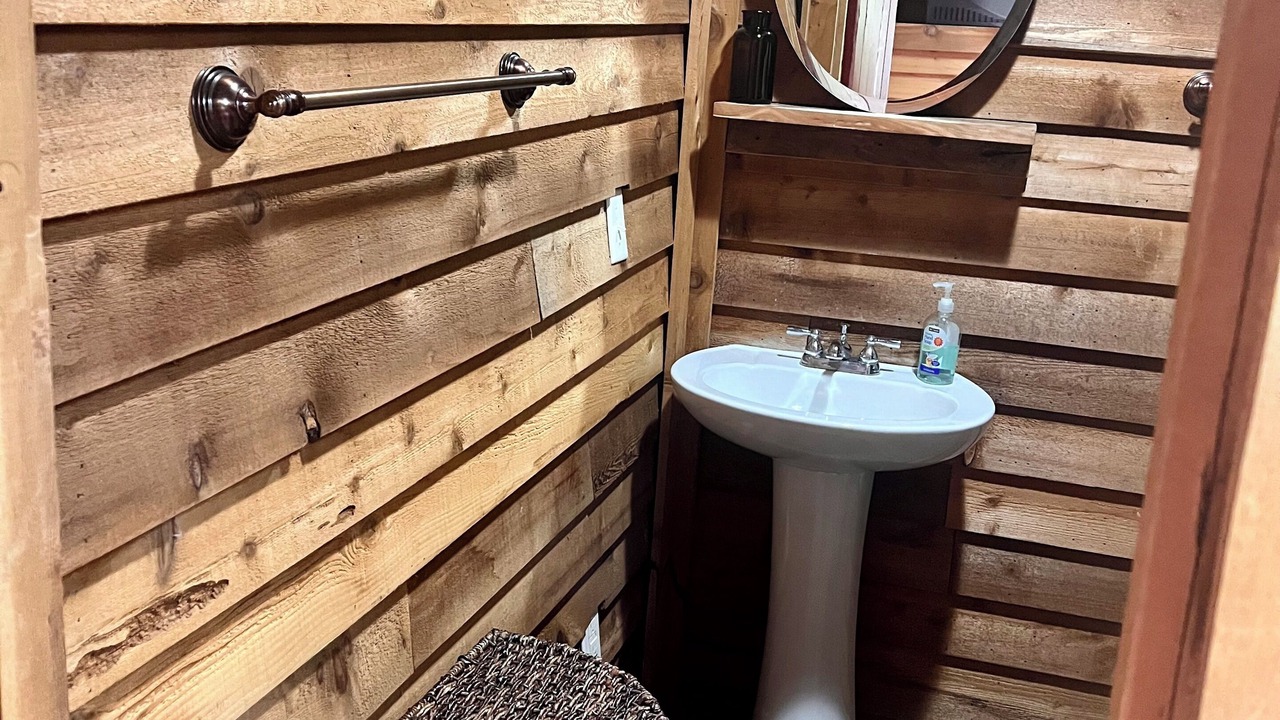 Photo of Bathroom in Harriet
