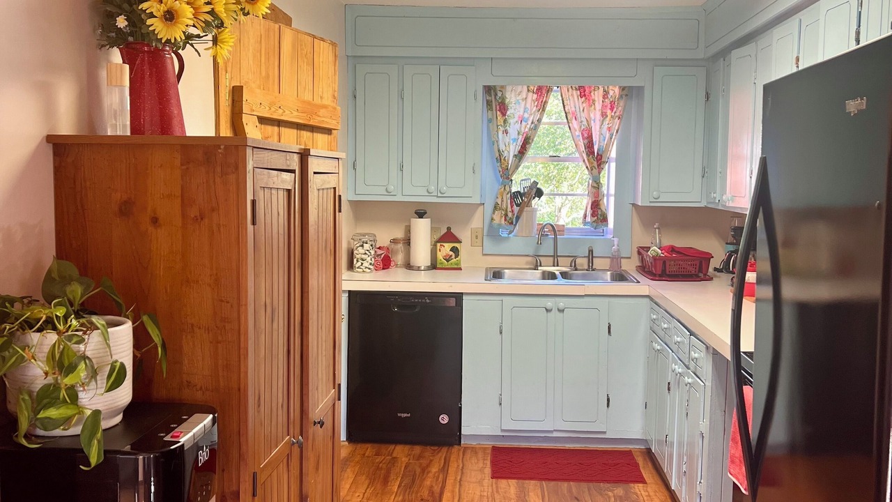 Photo of Kitchen in Harriet