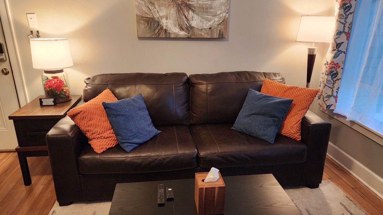 Photo of Livingroom in Downtown