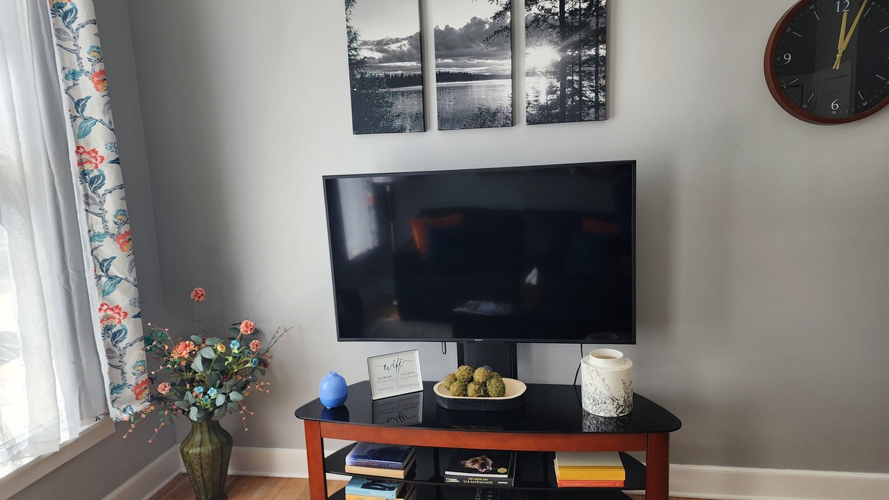Photo of Livingroom in Downtown