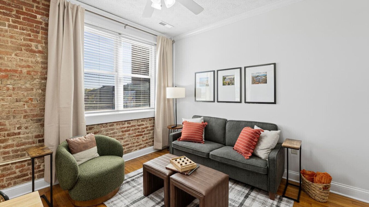 Photo of Livingroom in Maryville