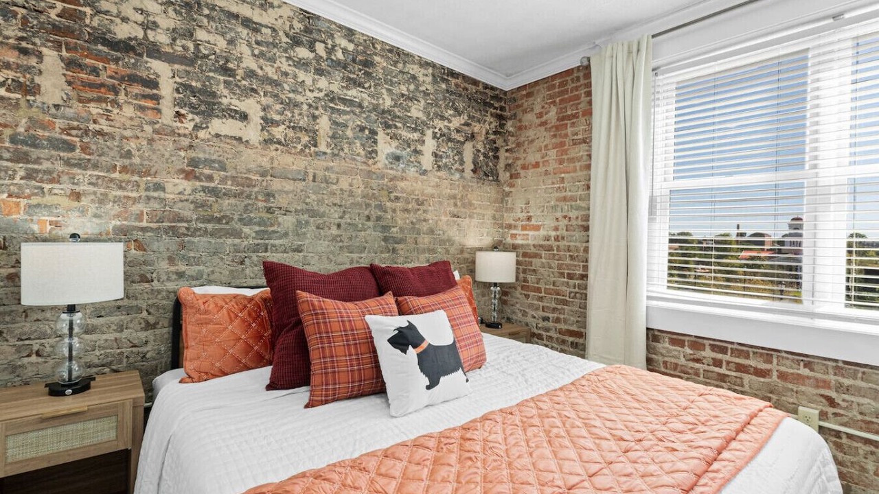 Photo of Bedroom in Maryville