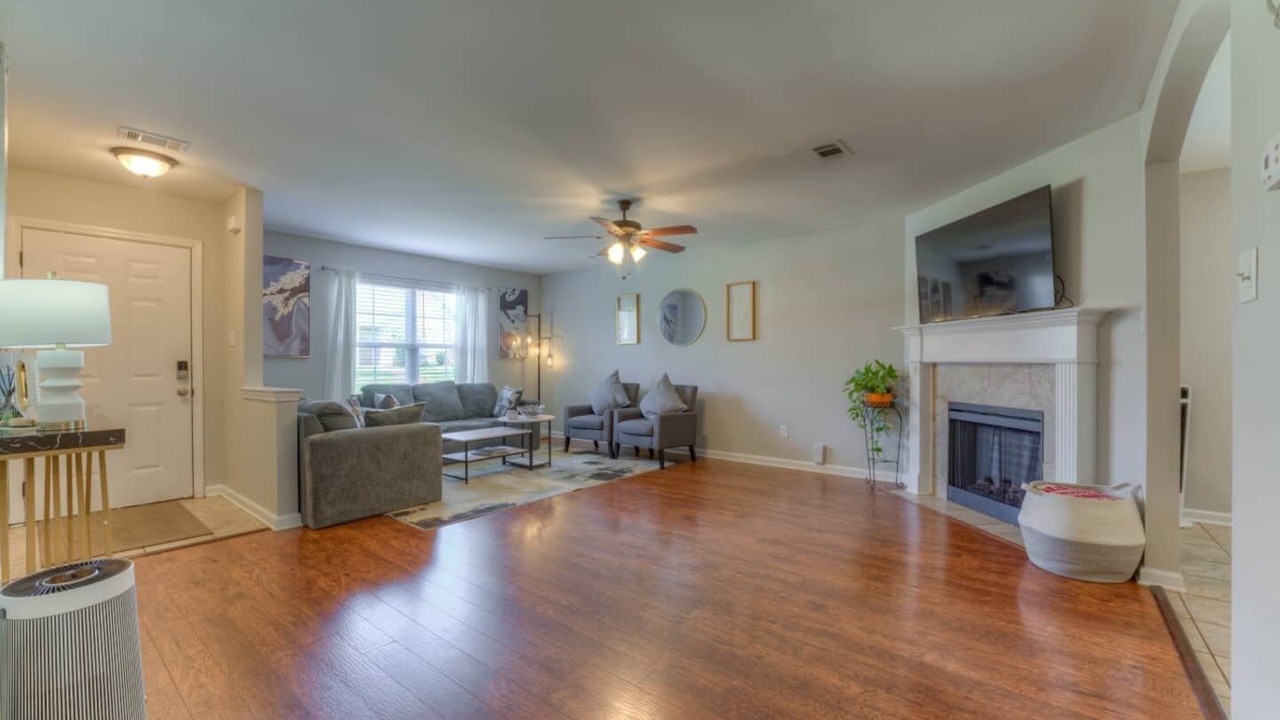 Photo of Bedroom in Gray's Creek