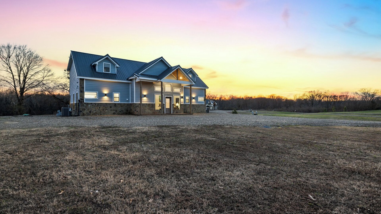 Photo of Others in Broken Bow