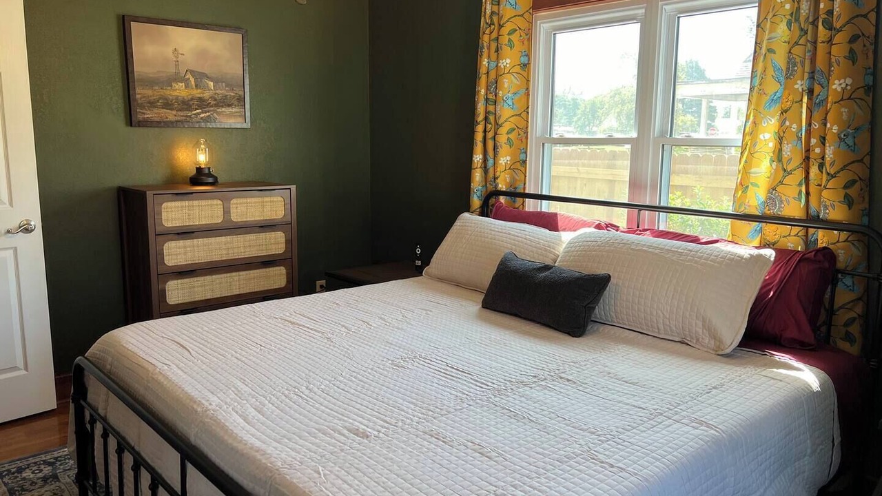 Photo of Bedroom in Woodward