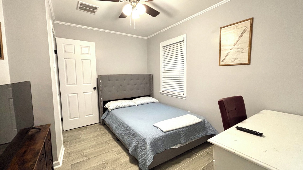 Photo of Bedroom in Brownsville