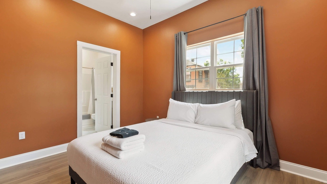 Photo of Bedroom in Main Street Historic District