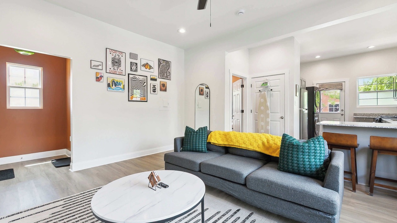 Photo of Livingroom in Main Street Historic District