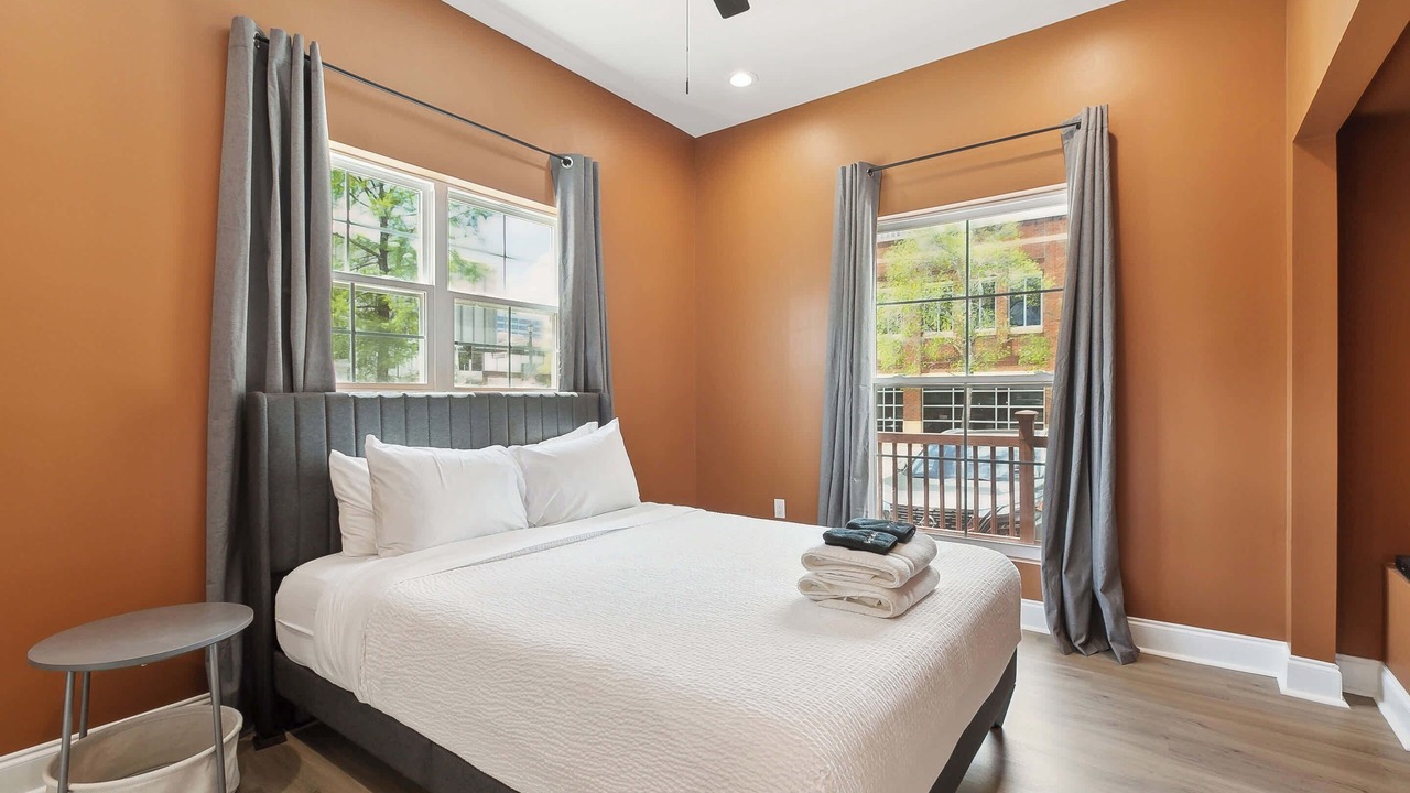 Photo of Bedroom in Main Street Historic District