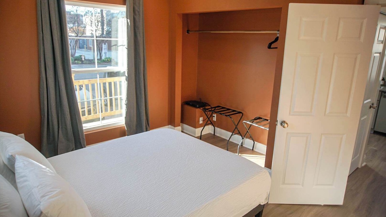 Photo of Bedroom in Main Street Historic District